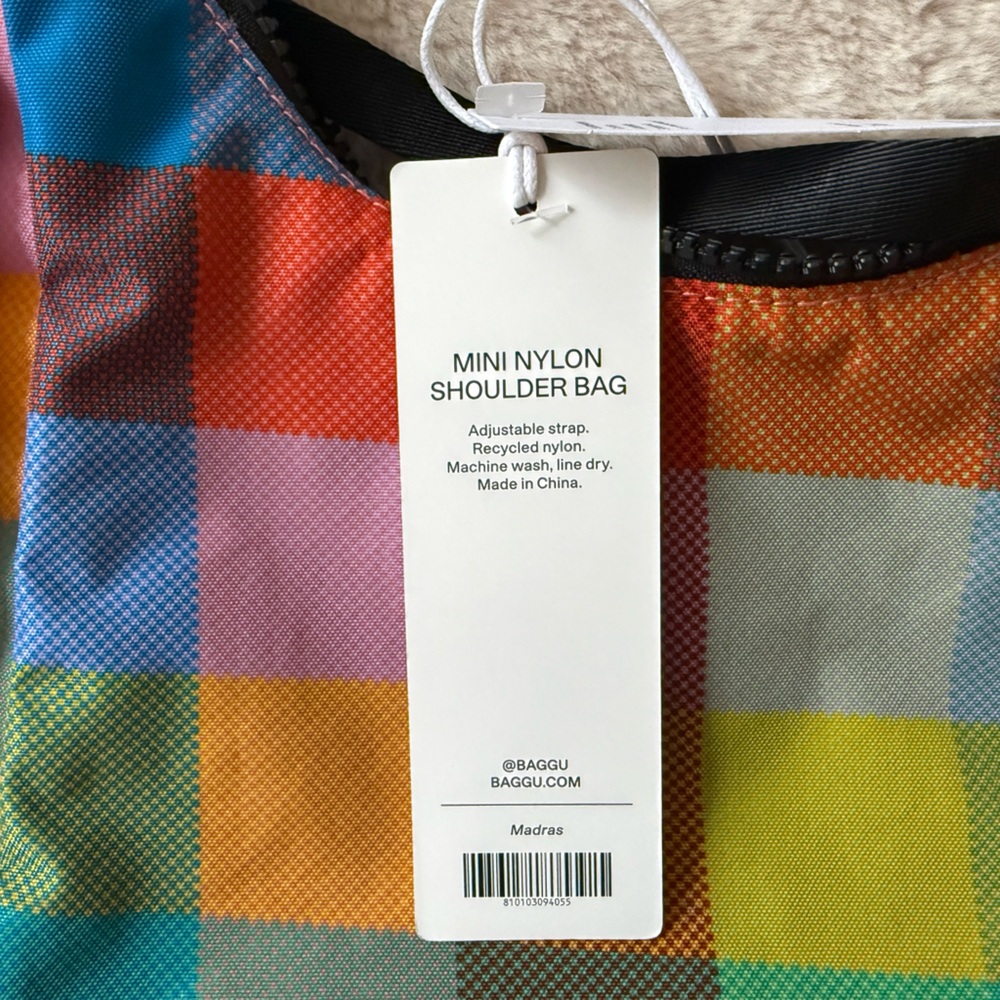 NWT BAGGU Mini Nylon Shoulder Bag Madras - Picture 10 of 12